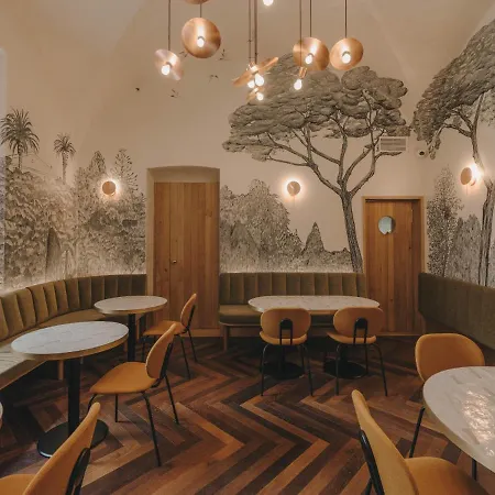 Hotel Palau Fugit 4*