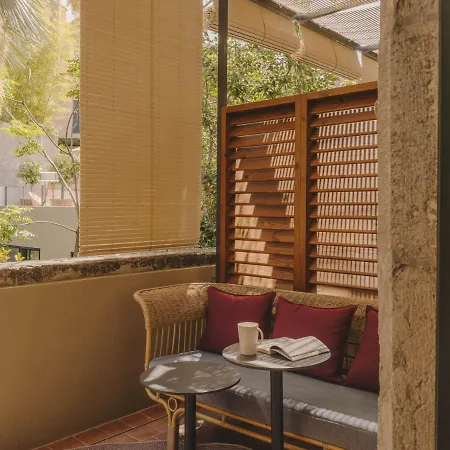 Palau Fugit Hotel