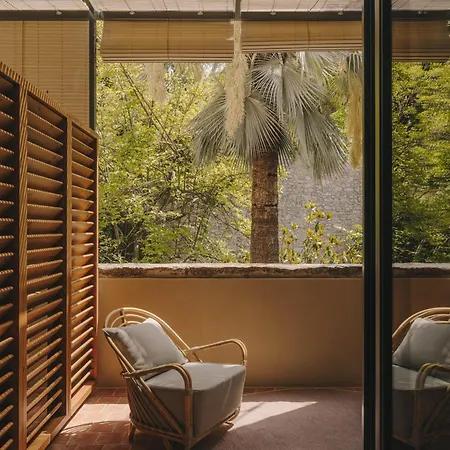 Hotel Palau Fugit 4*